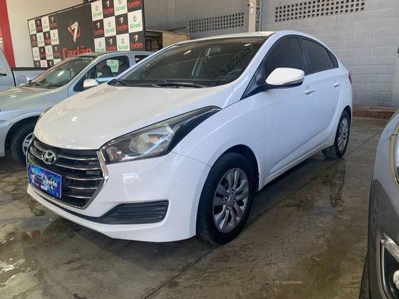 HYUNDAI HB20S 1.6 COMFORT PLUS 16V FLEX 4P AUTOMÁTICO